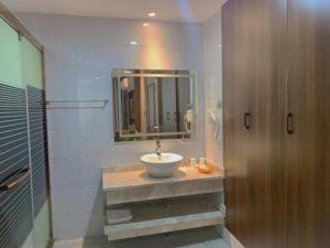 Koupelna v ubytování GreenTree Inn Shangrao Yueliangwan Automobile City + 174 fotografií