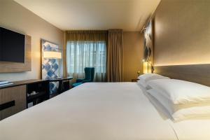 Cama ou camas em um quarto em Hyatt Centric San Isidro Lima