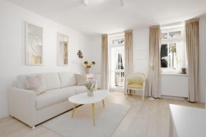 Ein Sitzbereich in der Unterkunft Villa Eden Binz Typ 3 / Apartment 12