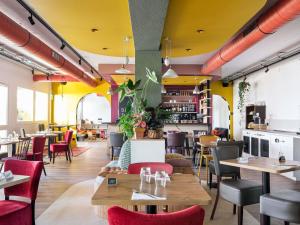 Restaurace v ubytování greet Hotel Massieux Lyon Nord