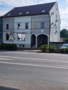 Gambar di galeri bagi SUISSEPALM Hotel di Arad