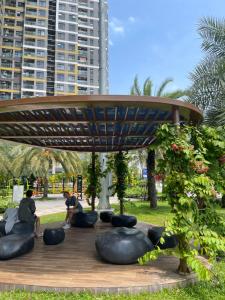 Κήπος έξω από το Căn hộ Vinhomes 2BR view sông Đồng Nai