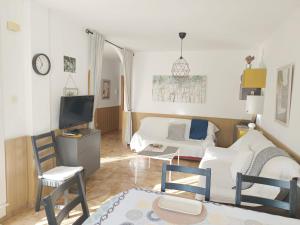 Et tv og/eller underholdning på Apto Blanes - WIFI GRATIS