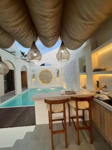 Bazén v ubytování Fulton Villa Alexandria 2BR nebo v jeho okolí + 29 fotografií