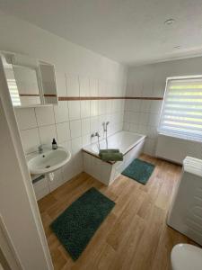 Gallery image of Trebelsee 2 Monteur- und Ferienwohnung in Ketzin +6 photos