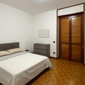 Postel nebo postele na pokoji v ubytování Ampia dimora per cinque persone
