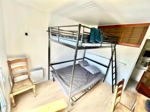 Postel nebo postele na pokoji v ubytování Chambres privées dans un appartement de 4 pièces