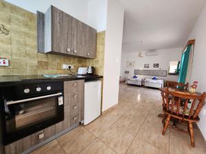 Afbeelding uit fotogalerij van Florence Hotel Apartments in Ayia Napa