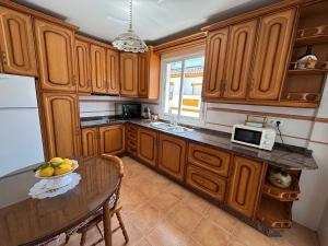 A kitchen or kitchenette at Casa Isabel