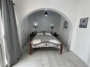 Postel nebo postele na pokoji v ubytování Studios Zafiri