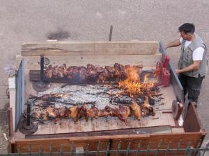 Equipamiento para hacer parrilladas disponible en el bed and breakfast