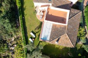 Swimmingpoolen hos eller tæt på Villa Pogelia by Klodge