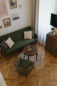 Televízia a/alebo spoločenská miestnosť v ubytovaní NEW - Golden Central Budapest Apartment