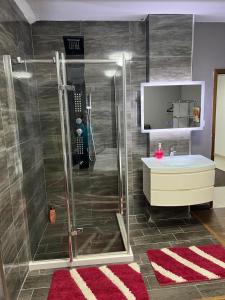 Galeriebild der Unterkunft Hotelwhite Family Gjilan in Gnjilane