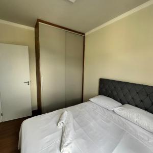 Postel nebo postele na pokoji v ubytování Benno Prime Loft