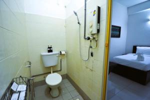 Koupelna v ubytování AZYA Hotel