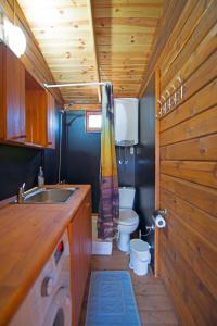 Koupelna v ubytování Yeniliman Bungalov Evleri - Ilgın Adlı Ev-Karaburun- İzmir