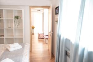 Fotografia z galérie ubytovania Twin-Magnolias Condo with Garden, Parking & EV Station v Záhrebe