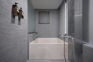 Ein Badezimmer in der Unterkunft Shanmian Unmanned Hotel