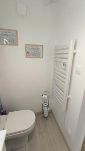 Fotografia z galérie ubytovania Le Tigîte B&B, Suite autonome avec entrée indépendante, petit-déj et linge fourni, pour 1 à 4p -Queen size et canapé lit double- v destinácii Allaire