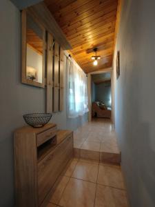 Afbeelding uit fotogalerij van J & V Natural Home in Elaiokhórion +3 foto's