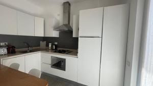 Kuchyňa alebo kuchynka v ubytovaní Casa Carlotta Lake Como