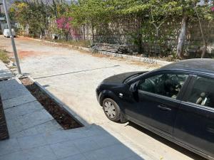 Φωτογραφία από το άλμπουμ του Rooftop Hill View Room - GLENVILLE Holiday Villa σε Nandi