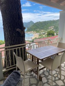 Gambar di galeri bagi Vicky's Panoramic View Apartments di Pelekas