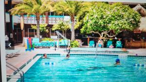 Bazén v ubytování Westgate Cocoa Beach Resort nebo v jeho okolí