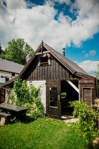 Budova, v ktorej sa apartmán nachádza + 37 fotografií
