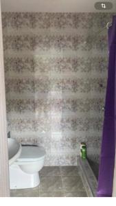 A bathroom at Kokhta guest house On the mountain