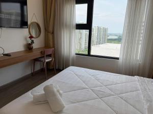 Gallery image of Shi House -Elegant 3BR S1007 With City River Vieu in Long Bình