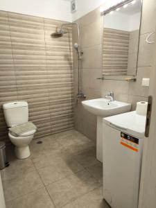 Koupelna v ubytování Alexia Rooms