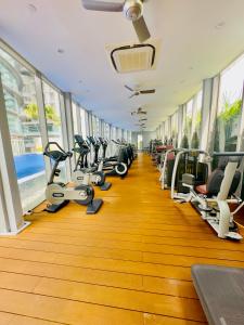Fitness centrum a/nebo fitness zařízení v ubytování Vortex Suites Klcc Private Apartment + 43 fotografií
