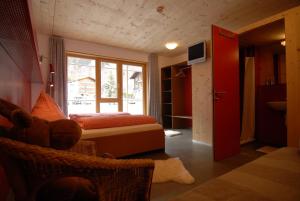 TV a/nebo společenská místnost v ubytování Base Aktivhotel Montafon