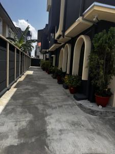 Το κτήριο όπου στεγάζεται  το διαμέρισμα