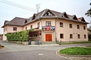 Budova, kde se penzion nachází