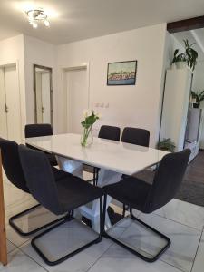 Fotografie z fotogalerie ubytování Holiday home Laura v destinaci Malinska