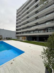 Swimmingpoolen hos eller tæt på MOVISTAR ARENA PREMIUM Thames 56 3 piso 313 Cochera y Seguridad