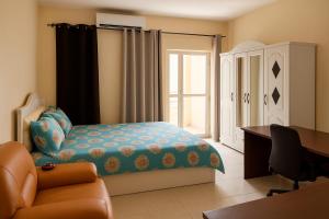 Chambre meublée à Ngor dans une zone calme et accessible客房内的一张或多张床位