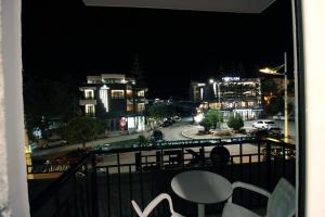 Balkón nebo terasa v ubytování Hotel Keli + 37 fotografií