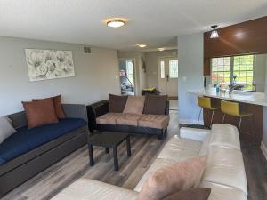 Un lugar para sentarse en A getaway in Niagara from hustle bustle