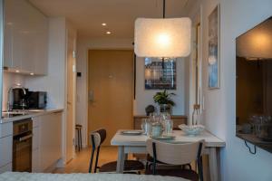 Η κουζίνα ή μικρή κουζίνα στο Cozy 9th Floor Apartment in Vesterbro