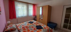 Postel nebo postele na pokoji v ubytování Apartmán Jáchymov Krušné hory