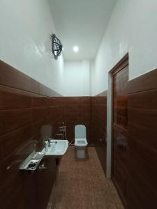 Ένα μπάνιο στο Atithi home stay and Cloud Kitchen