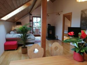 A seating area at Appartement Moni / Golf & Ski - TOP 9