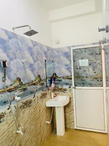Una cocina o kitchenette en Blue Whale Diving Rest
