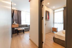 Postel nebo postele na pokoji v ubytování Highway 34 Hotel