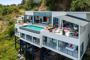 Πισίνα στο ή κοντά στο STK Villa - Luxury 4br Villa with incredible panoramic views