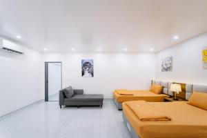 Ruang duduk di Ha Giang Loop Discovery Hostel